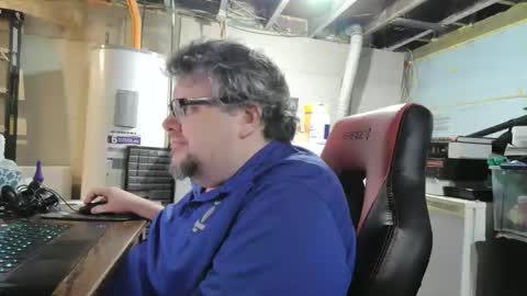 mikejws online show from November 18, 7:40 pm