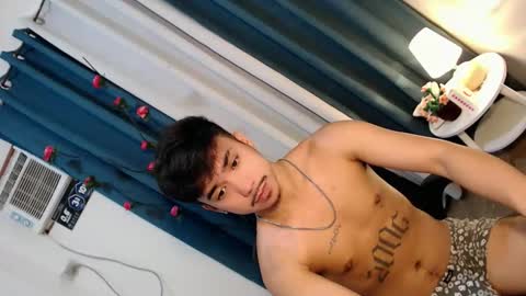 Snapshot of mikel_masterbater chatting on March 25, 2:45 pm mikel_masterbater online show from March 25, 2:45 pm