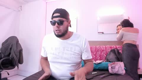 mike y gaby online show from January 13, 1:05 pm