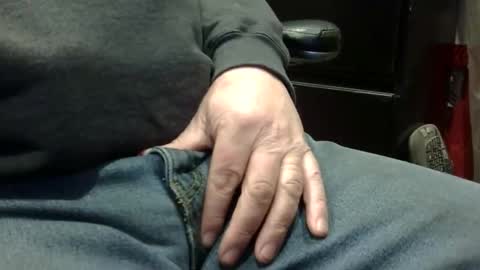 mikeoxlahng online show from January 15, 4:17 am