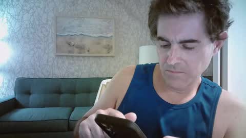 Snapshot of mikewulds chatting on January 16, 1:37 am Mike online show from January 16, 1:37 am