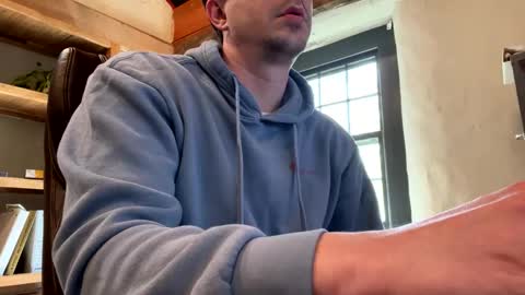 Snapshot of mikeydubs10 chatting on May 14, 1:29 pm mikeydubs10 online show from May 14, 1:29 pm
