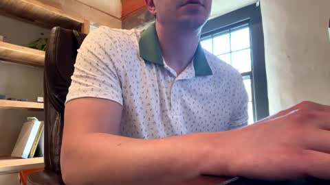 Snapshot of mikeydubs10 chatting on May 18, 1:17 pm mikeydubs10 online show from May 18, 1:17 pm