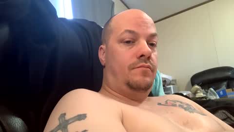 mikeylikesit2222 online show from January 21, 9:36 pm