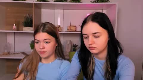 Snapshot of miki_ti chatting on October 23, 8:35 am miki_ti online show from October 23, 8:35 am