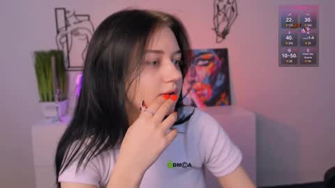 Snapshot of miki_ti chatting on November 8, 12:16 pm miki_ti online show from November 8, 12:16 pm