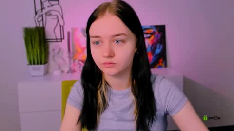 Snapshot of miki_ti chatting on November 14, 6:01 am miki_ti online show from November 14, 6:01 am