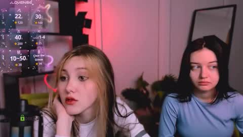 Snapshot of miki_ti chatting on November 26, 6:03 am miki_ti online show from November 26, 6:03 am