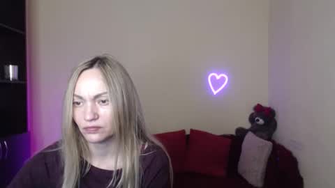 Adalina online show from April 4, 5:21 pm