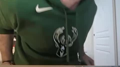 Snapshot of mikmik91 chatting on February 10, 4:14 pm mikmik91 online show from February 10, 4:14 pm