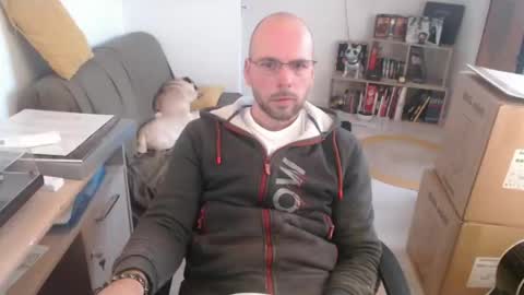 Snapshot of mikmik91 chatting on November 28, 11:13 am mikmik91 online show from November 28, 11:13 am