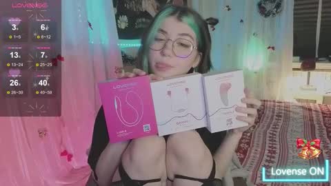 Snapshot of miko_meow chatting on January 16, 4:00 pm Miko online show from January 16, 4:00 pm