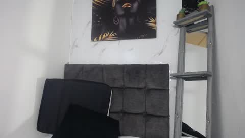 Mikoto Urb online show from December 9, 6:35 pm