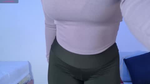 Snapshot of mikoto_urab chatting on February 7, 7:50 pm Mikoto Urb online show from February 7, 7:50 pm