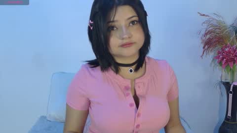 Snapshot of mikoto_urab chatting on February 12, 7:42 pm Mikoto Urb online show from February 12, 7:42 pm