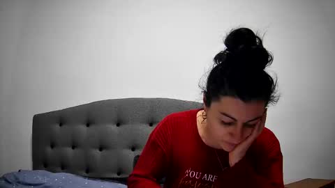 Snapshot of mikyloveu chatting on February 5, 4:14 pm Mikyloveu online show from February 5, 4:14 pm