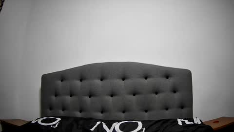 Snapshot of mikyloveu chatting on March 7, 7:27 pm Mikyloveu online show from March 7, 7:27 pm