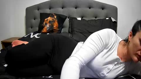 Snapshot of mikyloveu chatting on March 11, 6:30 pm Mikyloveu online show from March 11, 6:30 pm