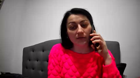 Snapshot of mikyloveu chatting on February 15, 5:20 pm Mikyloveu online show from February 15, 5:20 pm