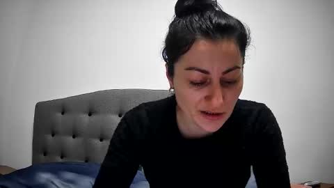 Snapshot of mikyloveu chatting on February 19, 4:36 pm Mikyloveu online show from February 19, 4:36 pm