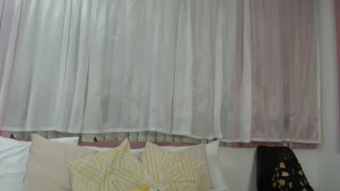 mila_adamss online show from January 16, 10:41 am