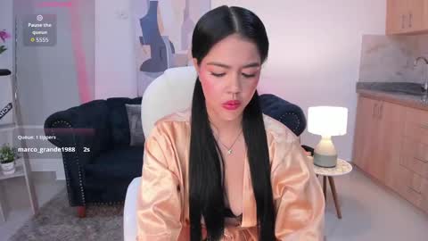 Snapshot of mila_blaze chatting on September 20, 11:33 am mila_blaze online show from September 20, 11:33 am