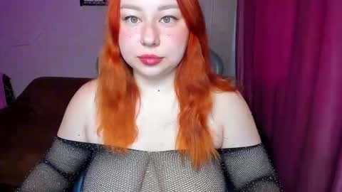 Snapshot of mila_foxxxy chatting on September 18, 8:05 am Mila shy sensual person online show from September 18, 8:05 am