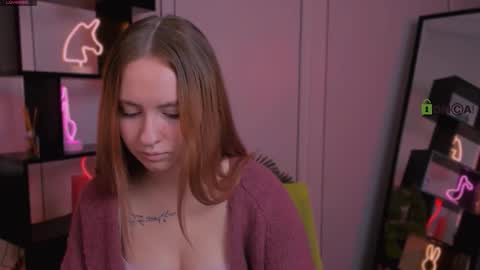 mila_glow online show from October 3, 8:44 am