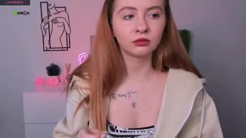 mila_glow online show from October 9, 8:56 am