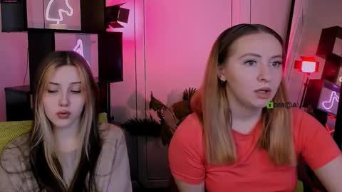 mila_glow online show from November 5, 12:49 pm