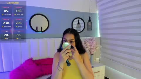 mila_hank online show from November 26, 12:17 pm