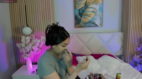 mila_hank online show from April 3, 12:14 pm