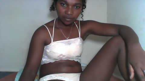 mila_lunah online show from March 17, 6:11 pm