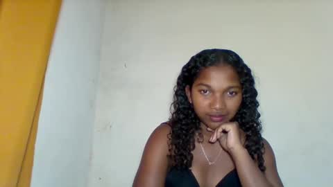 mila_lunah online show from April 25, 3:09 am