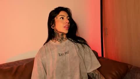     online show from November 5, 11:27 pm