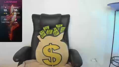 Snapshot of mila_paramo chatting on March 12, 1:23 am Camila online show from March 12, 1:23 am