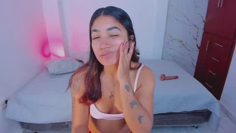 martina online show from April 9, 2:11 am