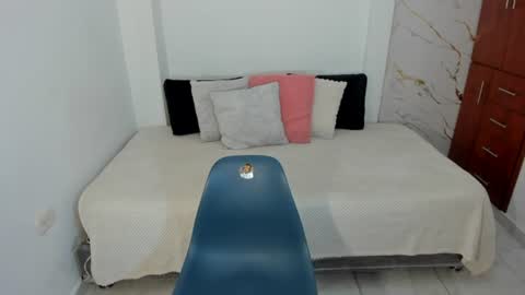 Snapshot of mila_rose1 chatting on July 18, 3:33 am martina online show from July 18, 3:33 am