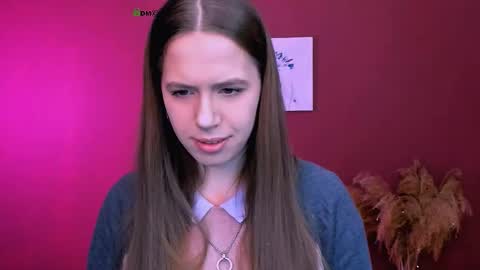 Snapshot of mila_sun__ chatting on February 3, 8:41 am mila_sun__ online show from February 3, 8:41 am