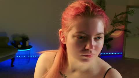 Snapshot of mila_taylorrr chatting on May 26, 6:26 pm Lisa online show from May 26, 6:26 pm