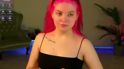 Snapshot of mila_taylorrr chatting on June 18, 4:22 pm Lisa online show from June 18, 4:22 pm