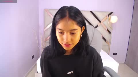 Snapshot of milaa_star chatting on February 15, 3:25 am milaa_star online show from February 15, 3:25 am