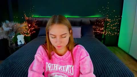 Milla online show from November 29, 7:11 am