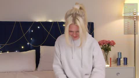 Miss Cutie online show from January 28, 3:25 am