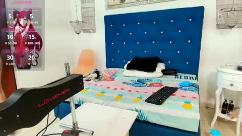 miladiosa online show from October 15, 12:05 pm