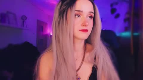 MiladyJolie online show from November 1, 11:07 pm