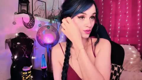 MiladyJolie online show from August 2, 4:38 pm