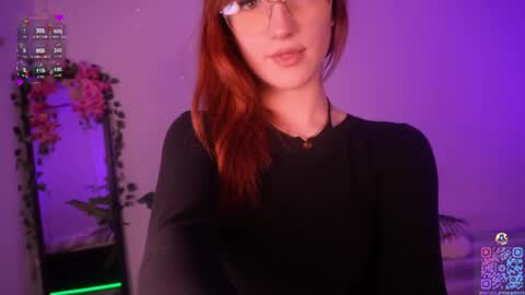 Snapshot of milaflameee_ chatting on May 25, 3:40 pm Mila . online show from May 25, 3:40 pm