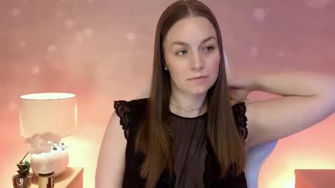 Snapshot of milafleur chatting on July 8, 3:05 pm Mila Fleur online show from July 8, 3:05 pm