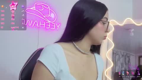 Snapshot of milah_tay chatting on February 12, 11:38 am milah_tay online show from February 12, 11:38 am